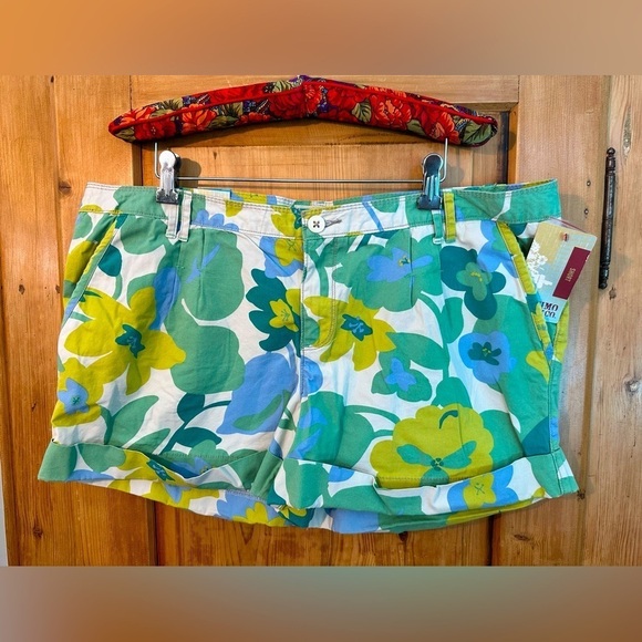 Mossimo Supply Co Low Rise Shorts Juniors Size 17 NWT - Picture 1 of 11